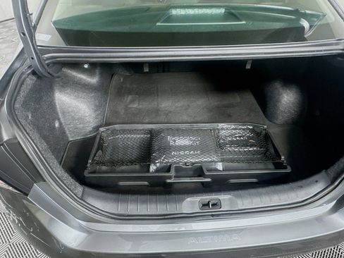 Used 2024 Nissan Altima 2.5 SV image 27