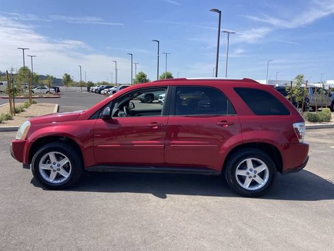 Used 2005 Chevrolet Equinox LT w/ Preferred Equipment Group AWD/4WD image 4