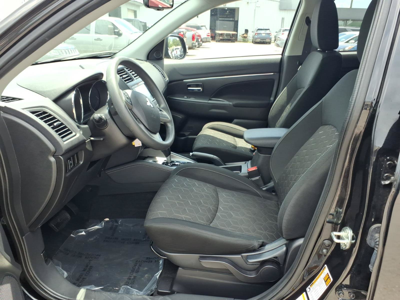 Used 2024 Mitsubishi Outlander Sport ES AWD/4WD image 8