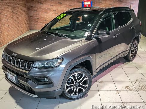 Used 2023 Jeep Compass Limited w/ Sun and Sound Group AWD/4WD image 7