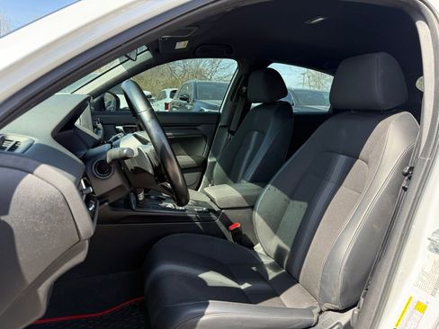 Used 2023 Honda Civic Sport image 8