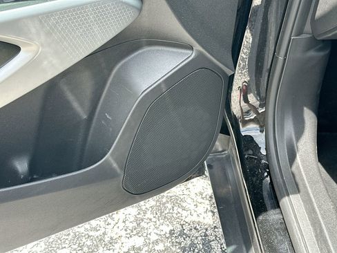 Used 2024 Chevrolet Trax LS w/ LS Convenience Package image 16