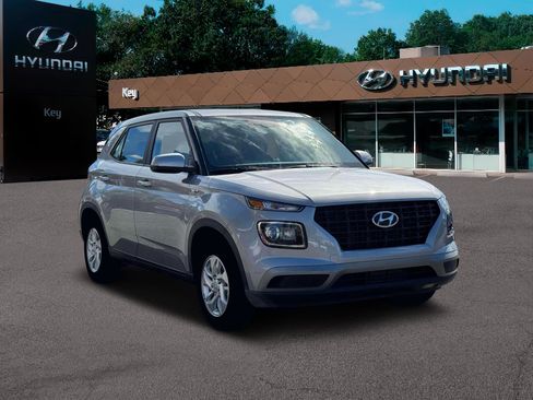 New 2026 Hyundai Venue SE image 11