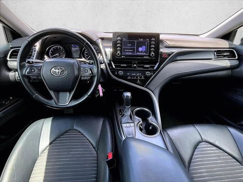 Used 2023 Toyota Camry SE FWD image 16