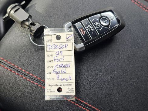 Certified 2025 Ford Explorer ST-Line image 34