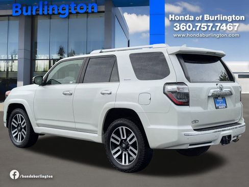 Used 2020 Toyota 4Runner Limited AWD/4WD image 4