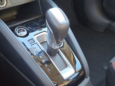 Used 2025 Nissan Versa SR w/ Trunk Package image 28