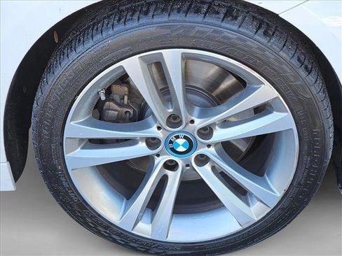 Used 2017 BMW 330e RWD image 21