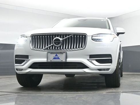 Used 2023 Volvo XC90 B5 Plus w/ Protection Package Premier AWD/4WD image 37