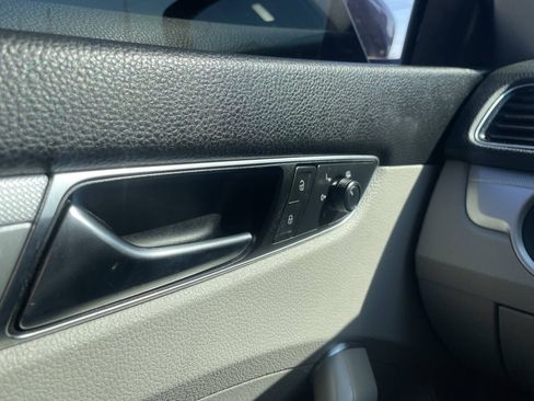 Used 2018 Volkswagen Passat 2.0T S FWD image 29