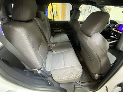 Used 2025 Toyota 4Runner SR5 image 28