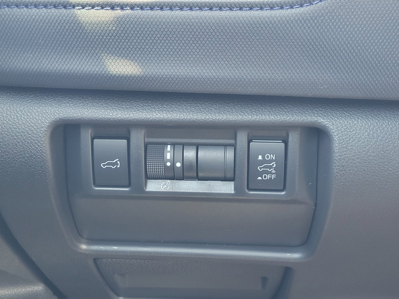 New 2026 Subaru Forester Premium AWD/4WD image 17