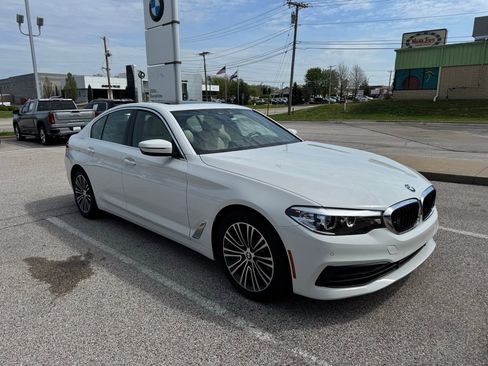 Used 2019 BMW 530i w/ Convenience Package image 1