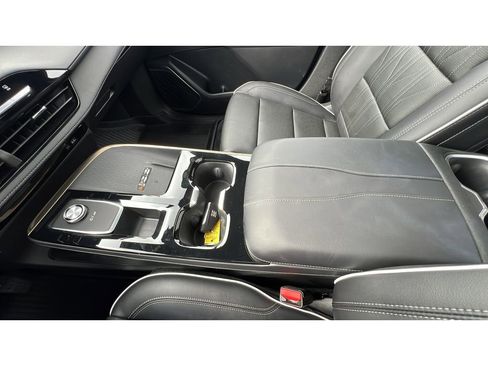 Certified 2025 Buick Enclave Avenir w/ Super Cruise Package AWD/4WD image 20
