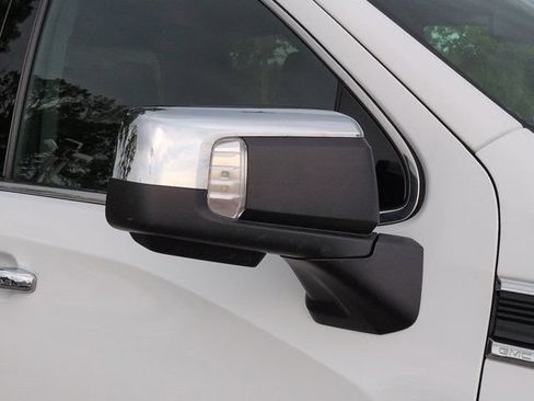 Used 2025 GMC Sierra 1500 SLT RWD image 11