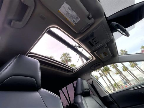 Used 2023 Toyota RAV4 XLE Premium image 13