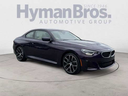 Used 2023 BMW 230i xDrive Coupe image 1