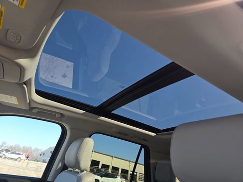 Used 2025 Ford Expedition Max Platinum image 19