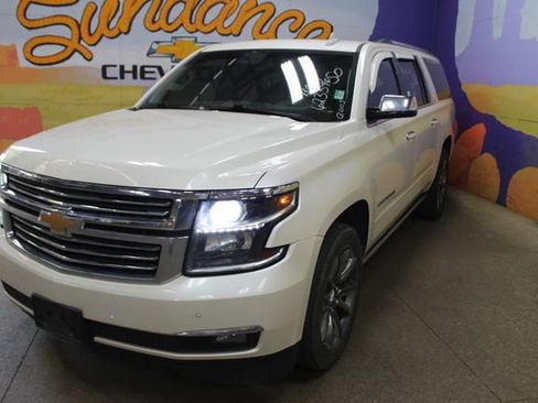 Used 2015 Chevrolet Suburban LTZ AWD/4WD image 4