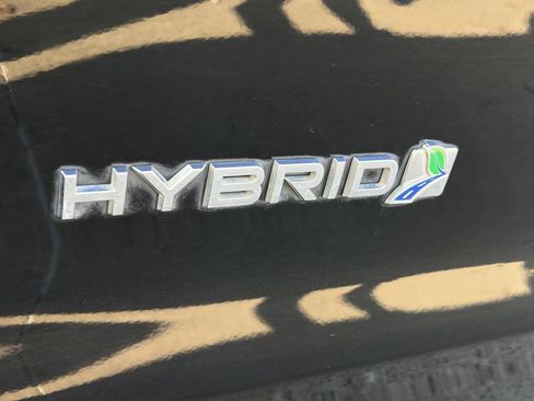 Used 2018 Ford Fusion Titanium image 15