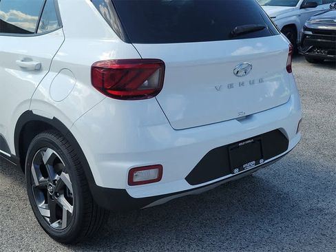 New 2026 Hyundai Venue SEL image 7