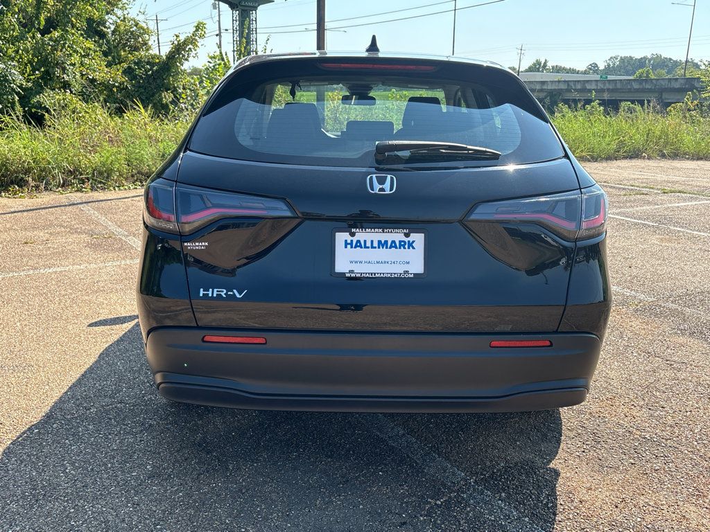 Used 2024 Honda HR-V LX image 5