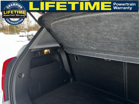 Certified 2022 Chevrolet Trax LT w/ Redline Edition image 8