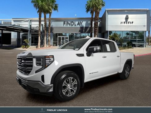 Used 2025 GMC Sierra 1500 SLT RWD image 1