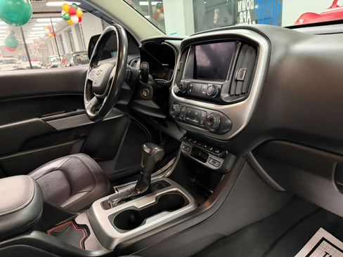 Used 2020 Chevrolet Colorado ZR2 w/ ZR2 Dusk Special Edition image 46