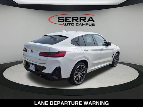 Used 2023 BMW X4 M40i AWD/4WD image 14