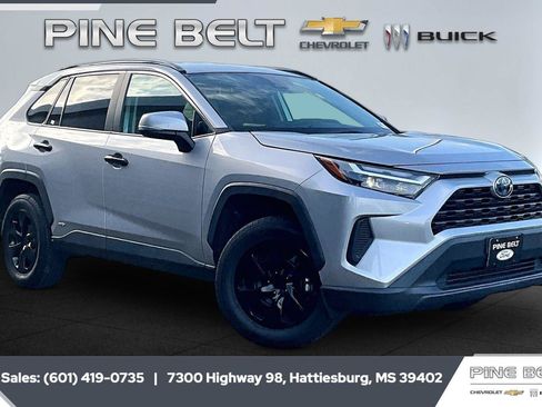 Used 2024 Toyota RAV4 XLE AWD/4WD image 1