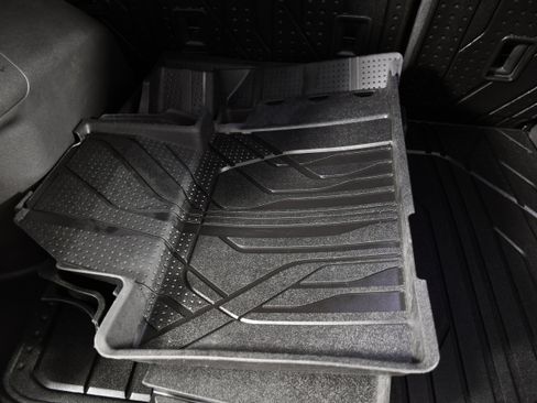 Used 2024 Chevrolet Equinox LT w/ LPO, Floor Liner Package AWD/4WD image 51