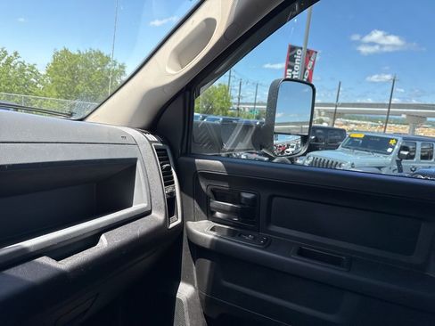 Used 2018 RAM 3500 Tradesman w/ Chrome Appearance Group AWD/4WD image 27