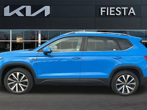 Used 2024 Volkswagen Taos SE image 4