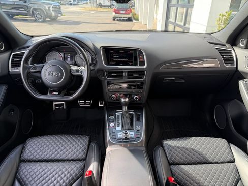 Used 2017 Audi SQ5 Premium Plus w/ Technology Package AWD/4WD image 5