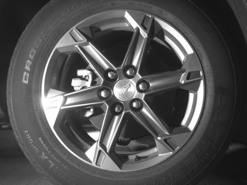 Used 2025 Chevrolet Blazer LT FWD image 15