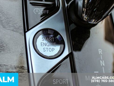 Used 2022 BMW X7 M50i w/ Dynamic Handling Package AWD/4WD image 31