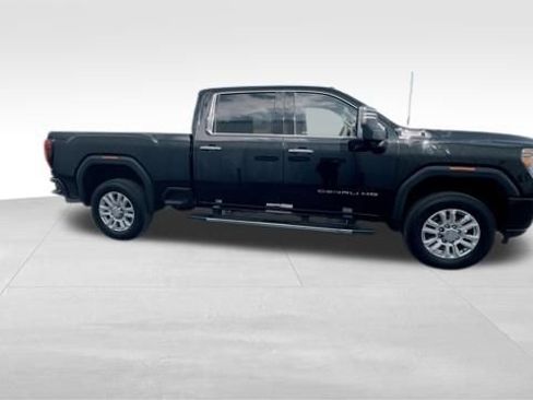 Used 2020 GMC Sierra 2500 Denali w/ Denali Ultimate Package image 12