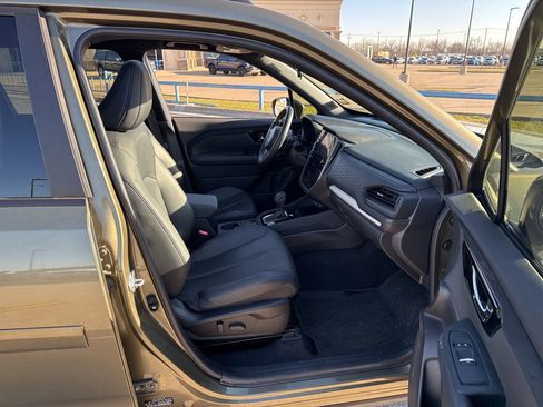 Used 2025 Subaru Forester Limited image 14