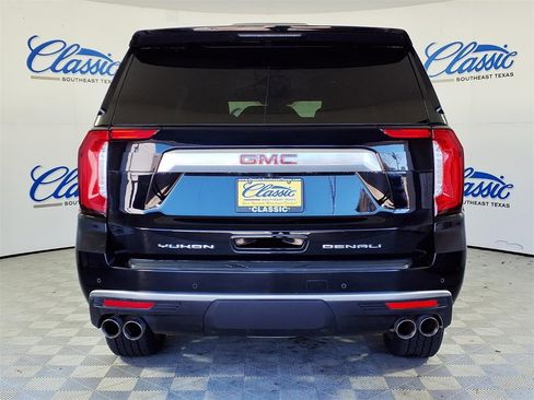 Used 2023 GMC Yukon XL Denali image 4