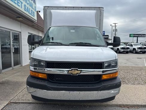 New 2024 Chevrolet Express 3500 w/ Power Convenience Package image 2