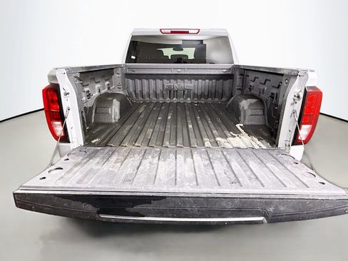 Used 2024 GMC Sierra 1500 Elevation image 24