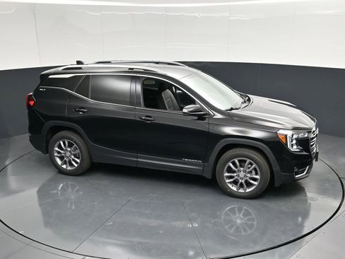 Used 2024 GMC Terrain SLT AWD/4WD image 50