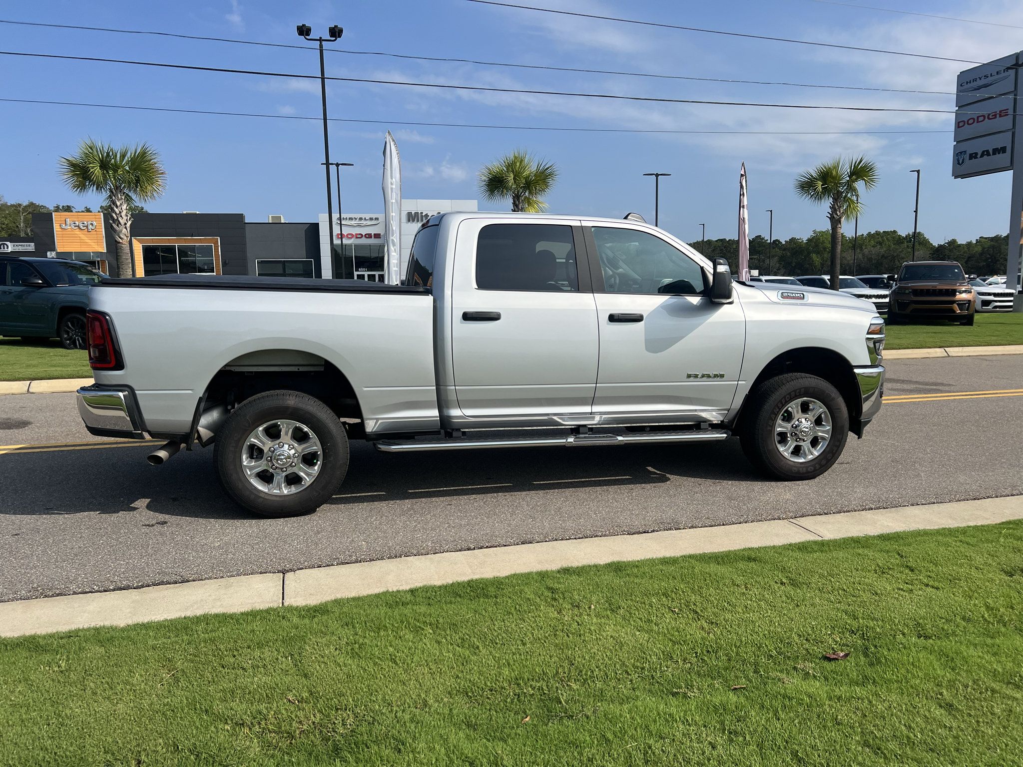 Certified 2026 RAM 2500 Big Horn AWD/4WD image 4