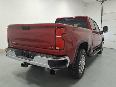 Used 2026 Chevrolet Silverado 2500 LTZ w/ LTZ Premium Package AWD/4WD image 3