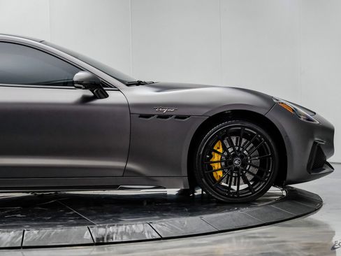 Used 2024 Maserati GranTurismo Trofeo AWD/4WD image 27