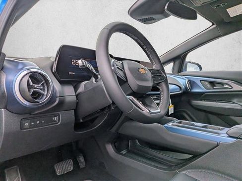 New 2026 Chevrolet Equinox EV LT image 9