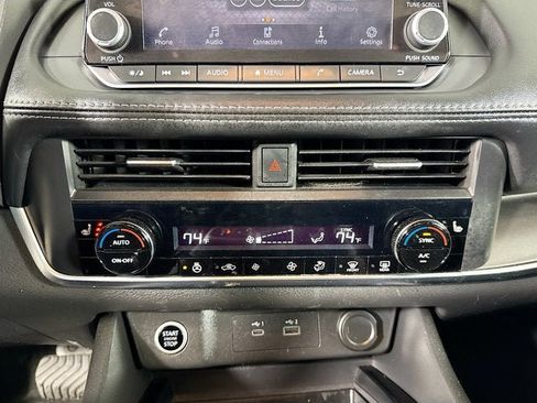 Certified 2023 Nissan Rogue SV w/ SV Premium B Package AWD/4WD image 13