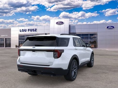 New 2026 Ford Explorer ST-Line w/ ST-Line Street Pack AWD/4WD image 9