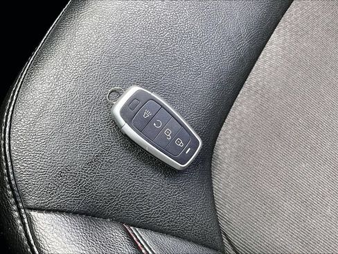 Used 2023 Jeep Compass Trailhawk AWD/4WD image 34